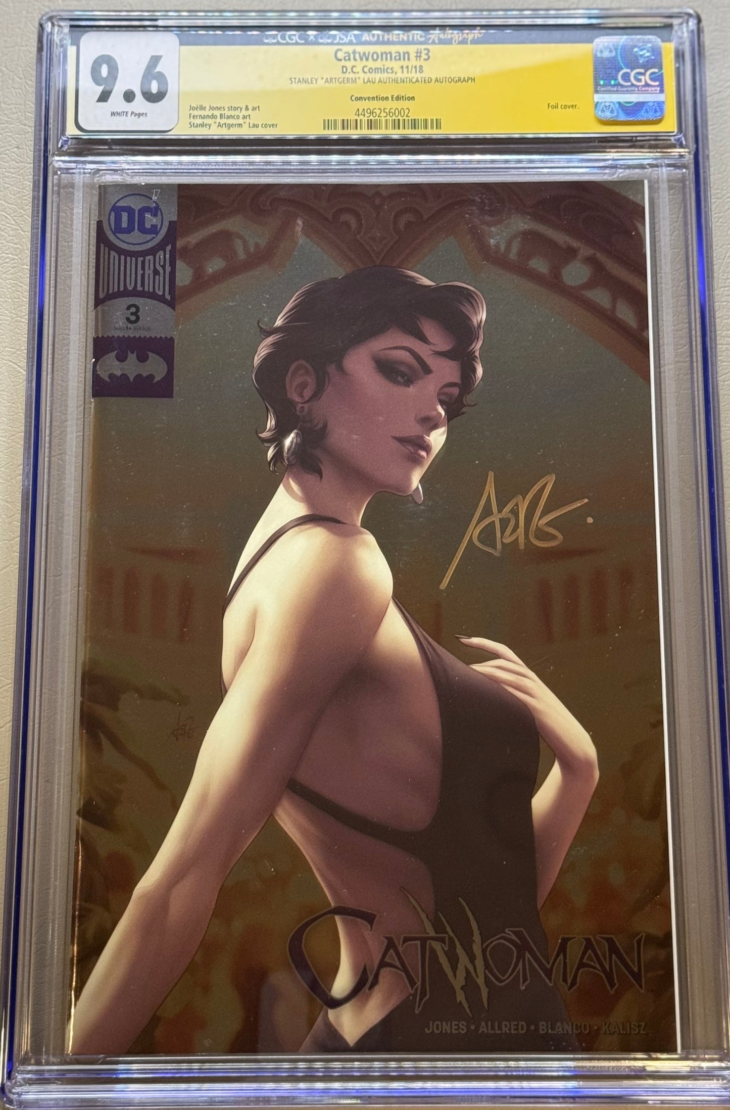 Catwoman Vol5 #3 - Cover B - Silver Foil - Stanley Artgerm Lau Variant CGC 9.6 Signature Series
