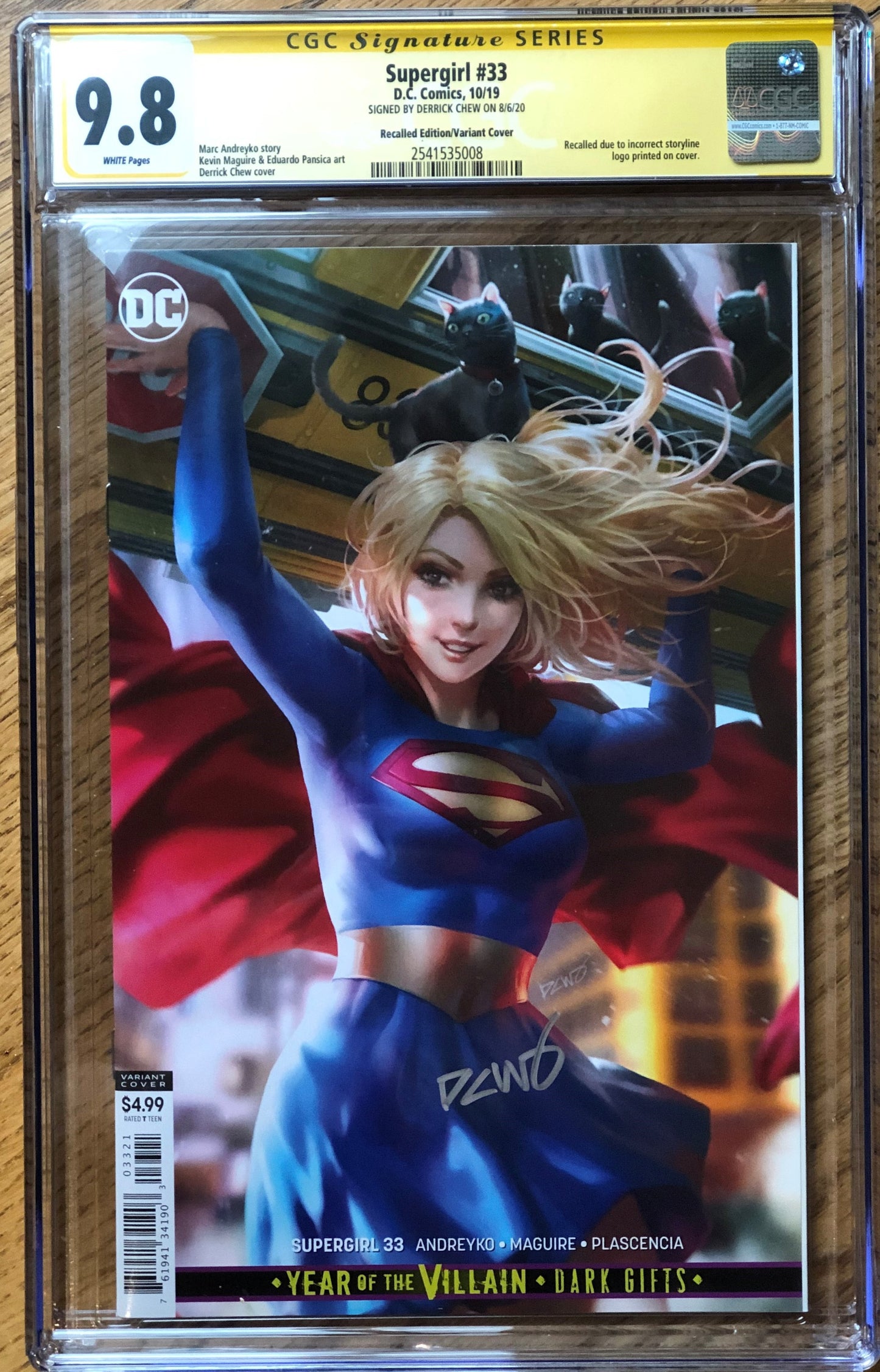 Supergirl Vol7 #33 - Cover B - Derrick Chew Variant (Recalled) - CGC Signature Grade 9.8