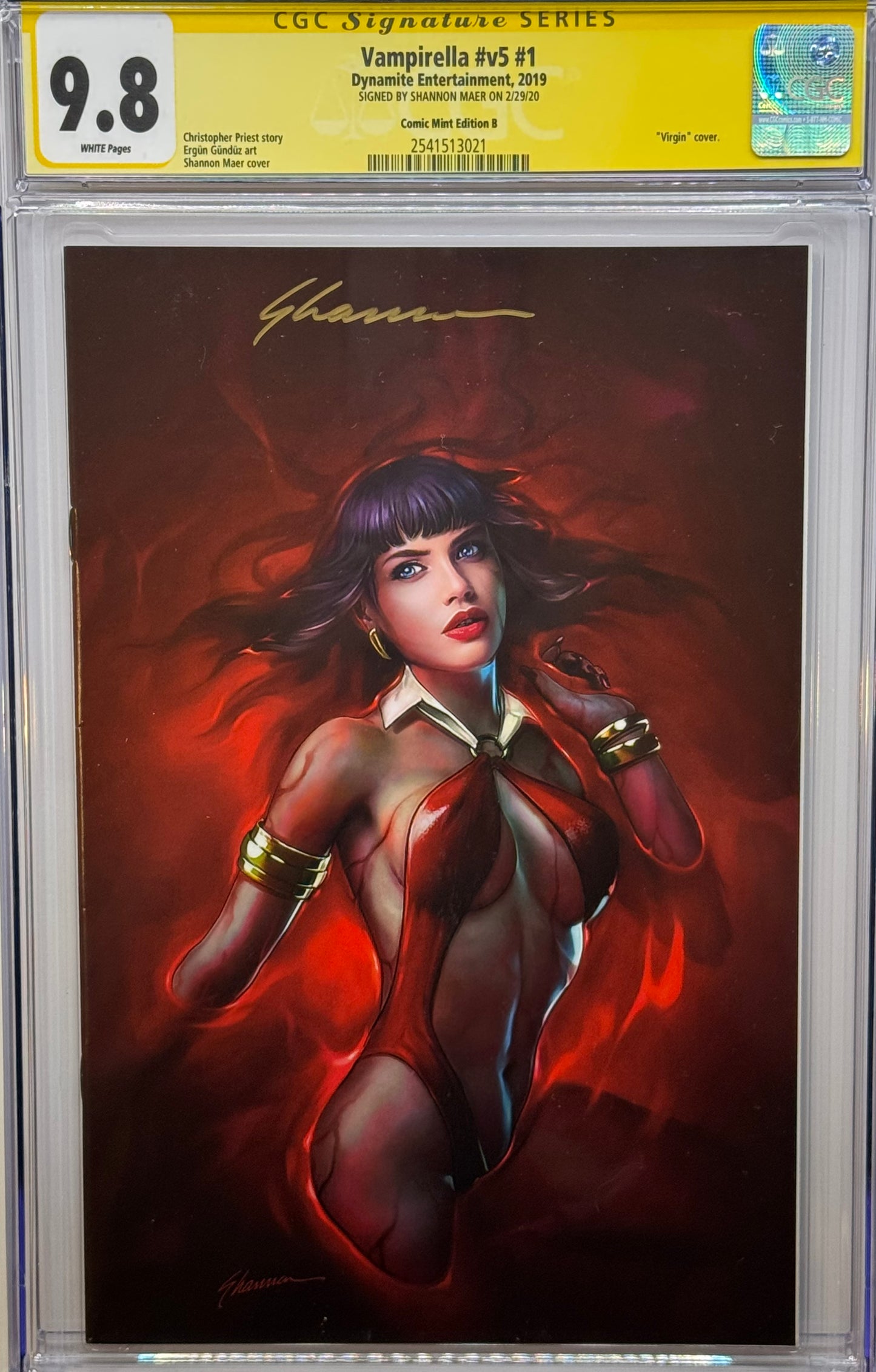 Vampirella Vol 5 #1 - Cover V - Shannon Maer Virgin Variant - CGC Signature Series 9.8